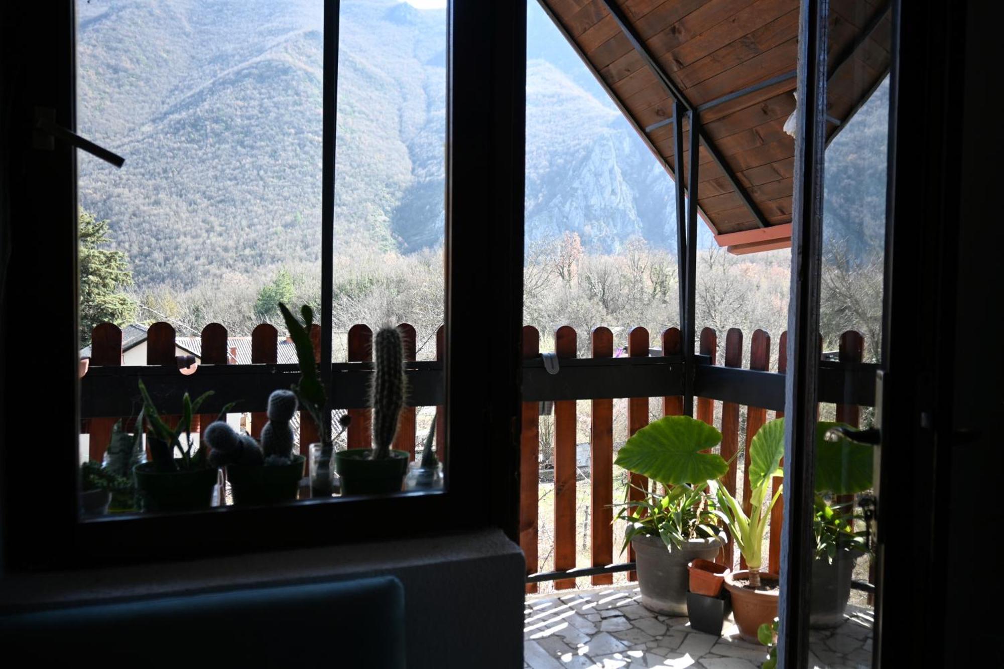 Canyon Matka Nature Apartments With A Terrace Skopje Ngoại thất bức ảnh