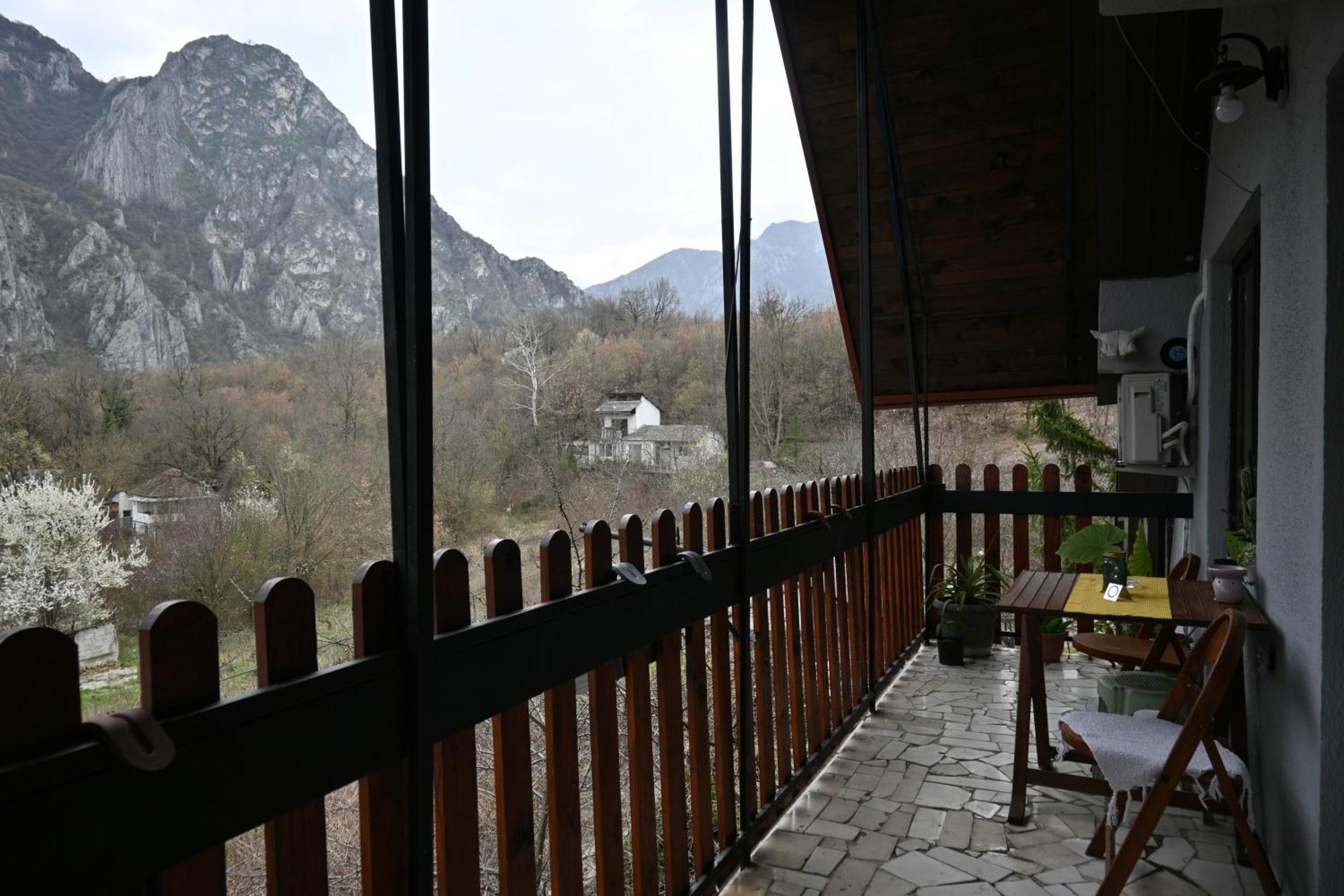 Canyon Matka Nature Apartments With A Terrace Skopje Ngoại thất bức ảnh